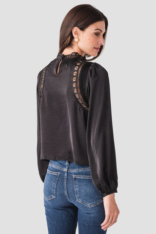 Silvana Embroidered Top / Black