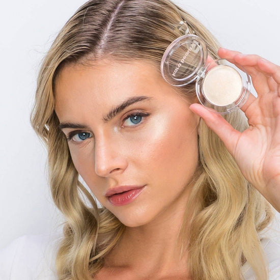 ESSENTIALS Face Illuminator - Luna