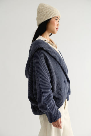 Summit Hoodie / Navy