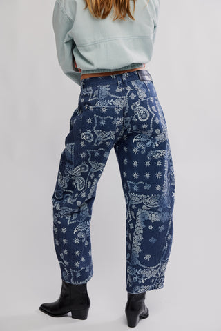 Good Luck Printed Barrel / Navy Bandana