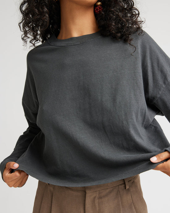 Relaxed Crop Long Sleeve Tee / Charcoal