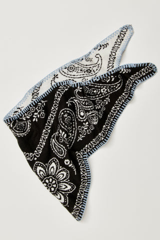 Carmen Knitted Triangle / Angel White