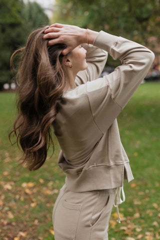 Notched Hem Sweatshirt / Taupe