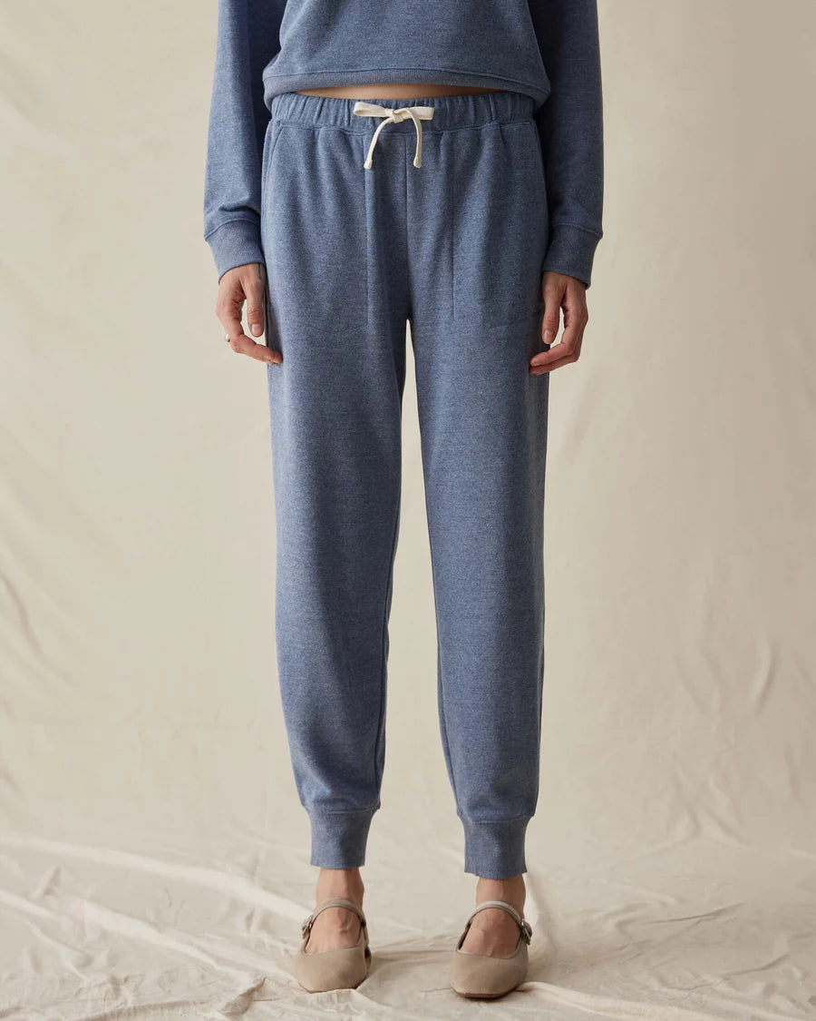 April Lightweight Sweatpant / Vintage Indigo