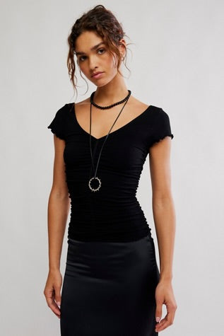 Little Extra Tee / Black