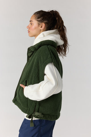 Scout It Out Vest / Ivy