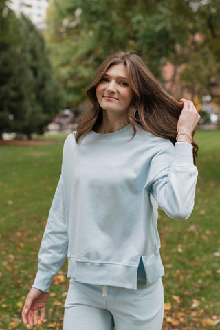 Notched Hem Sweatshirt / Sky Blue