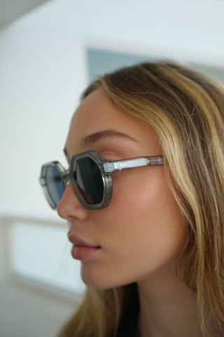 Jessie Polarized / Grey
