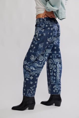 Good Luck Printed Barrel / Navy Bandana