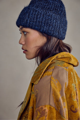 Frostline Beanie / Navy