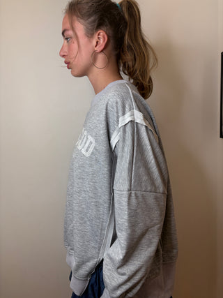 Cape Cod Crewneck / Heather Grey