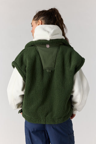 Scout It Out Vest / Ivy