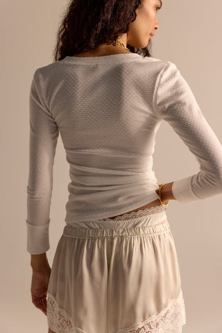 Easy Like That Henley / Cloud Dancer