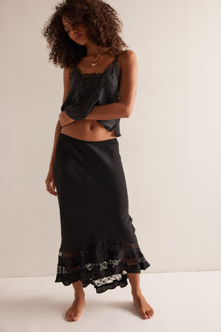 Long Lost Lover 1/2 Slip / Black