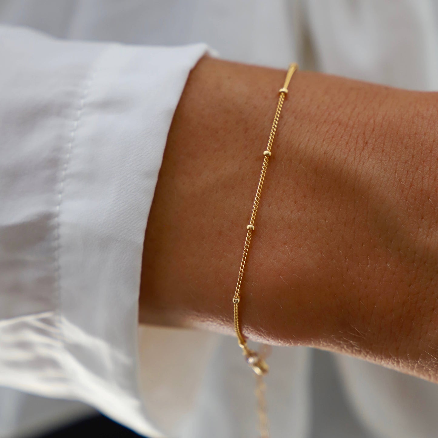 DELICATE BALL CHAIN BRACELET: Silver