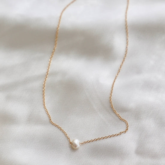 THE PEARL COVE NECKLACE: GOLD