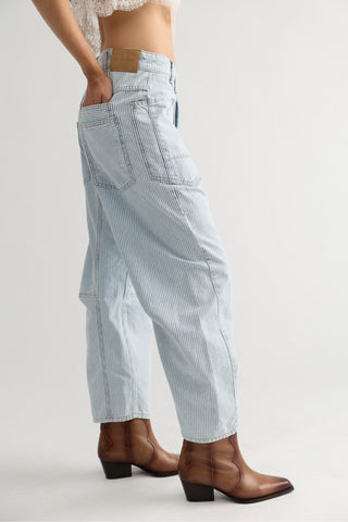 Minimalist Moxie / Washed Railroad
