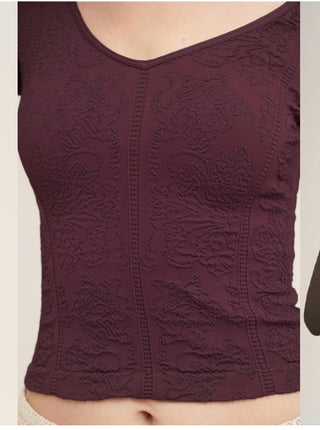 Lace Textured V Neck Top / Raisin
