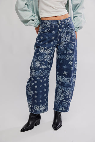 Good Luck Printed Barrel / Navy Bandana