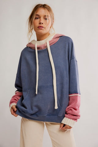 Snug Bonnet Sweatshirt / Indigo