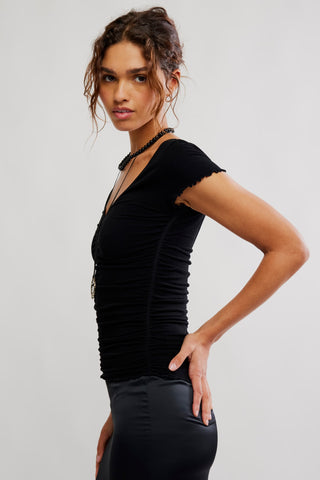 Little Extra Tee / Black