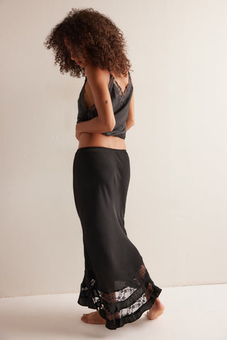 Long Lost Lover 1/2 Slip / Black