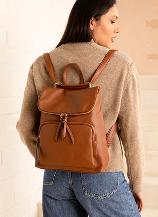 Everlee Convertible Backpack / Brown