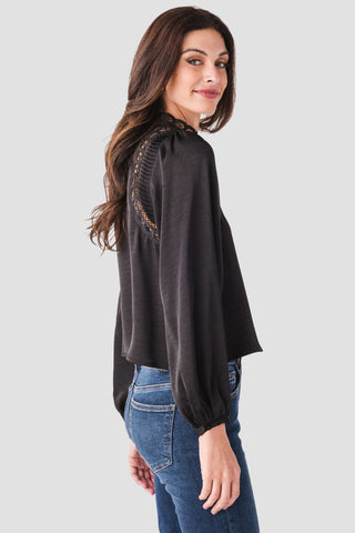 Silvana Embroidered Top / Black