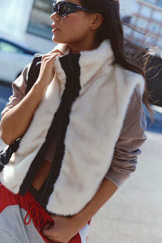 Afterglow Fauy Fur Vest / Ivory