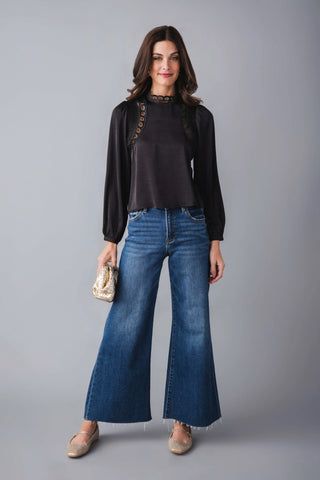 Silvana Embroidered Top / Black