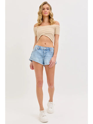 Mid Rise Short with Cuff
