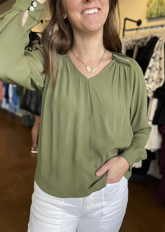 Load image into Gallery viewer, Shoulder Stitch Blouse
