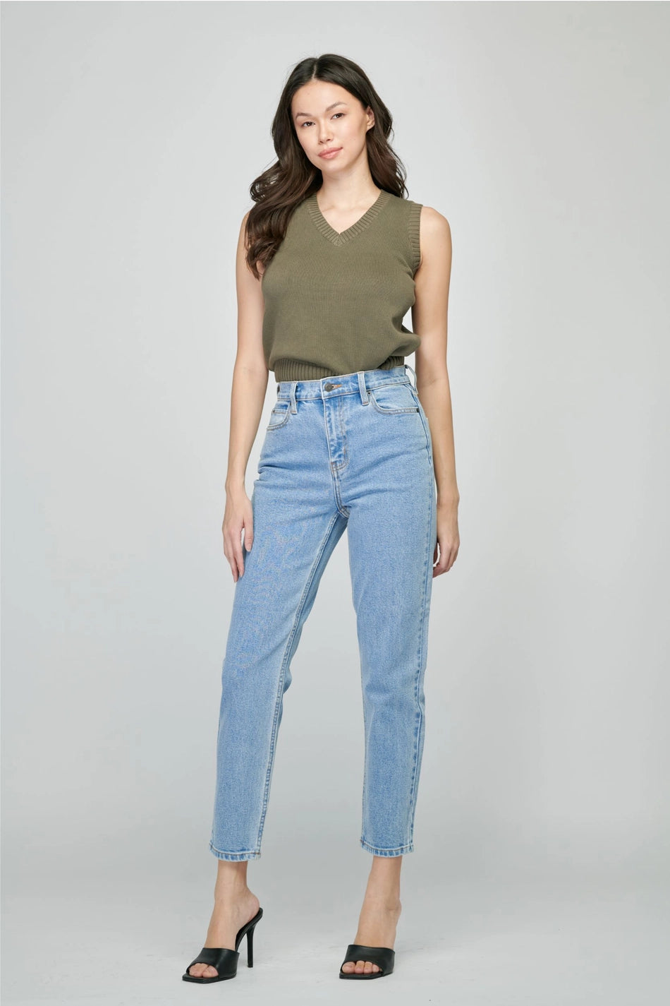 High Rise Mom Crop Jean