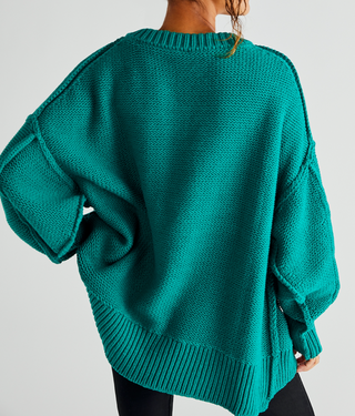 Alli V Neck Mountain View