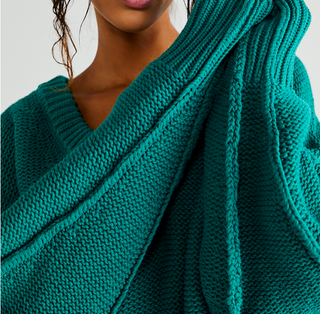 Alli V Neck Mountain View