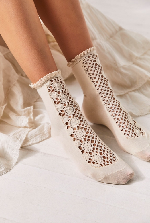 Rubies Crochet Socks