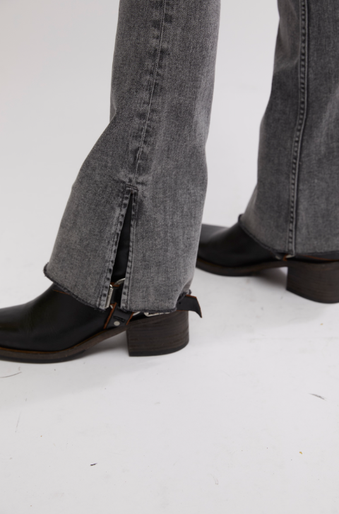 Level Up Slit Bootcut / Ridge Grey