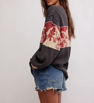 Big Sky Graphic Tee / Red Combo