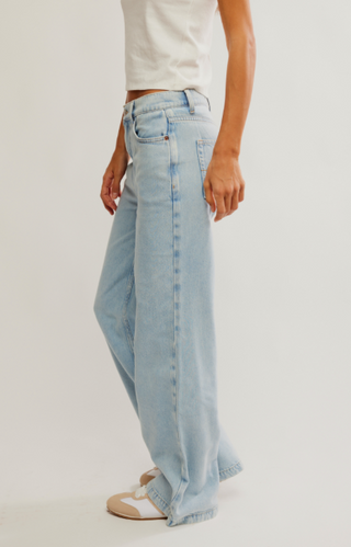 Stride Jean / Roam Free