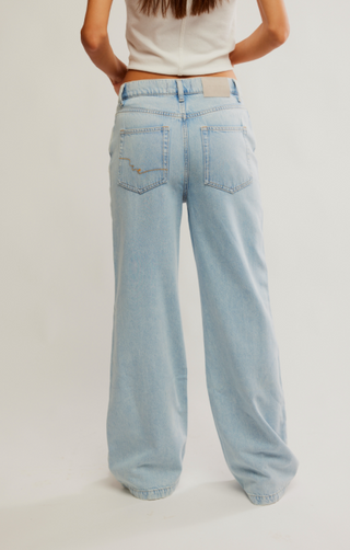 Stride Jean / Roam Free