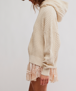 Explorer Cable Hoodie / Macadamia