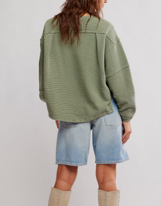 Total Eclipse Tee / Oil Green