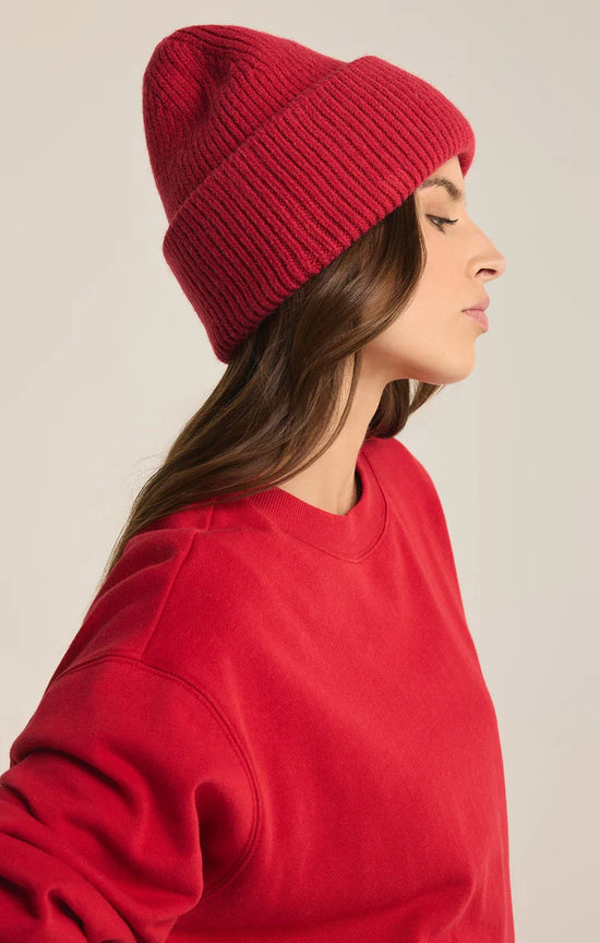 Snow Cap Beanie / Haute Red