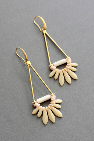 ISLE46 Cream and pink glass fringe earrings