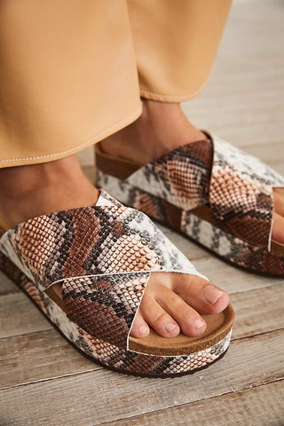Sidelines Flatform Sandals Sienna Snake