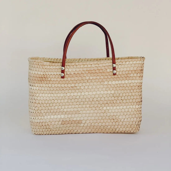 Load image into Gallery viewer, Juniper Straw Market Tote w/ Leather
