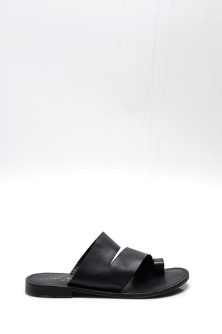 Abilene Toe Loop Sandal / Washed Black