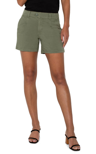 Pleated Trouser Short / Martini Olive