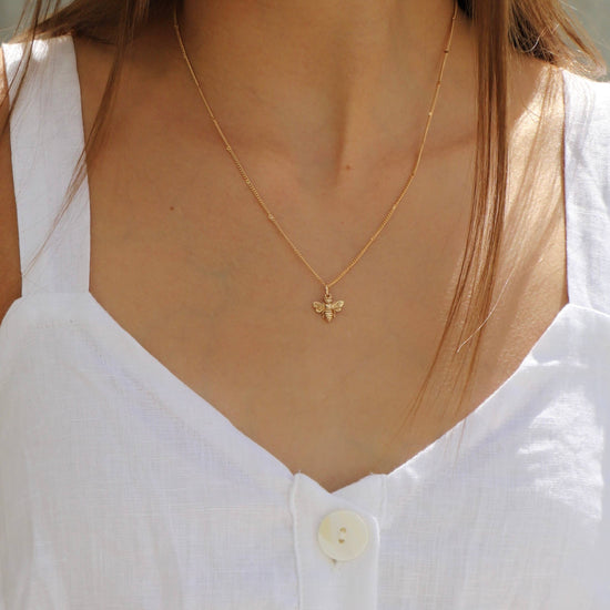 THE SWEET BEE NECKLACE