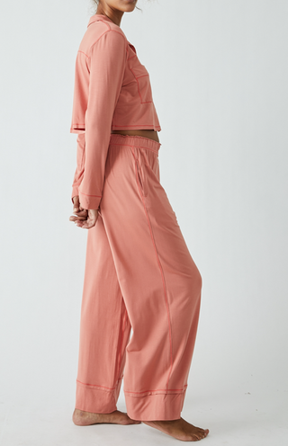 Essential Pajama Set Lipgloss